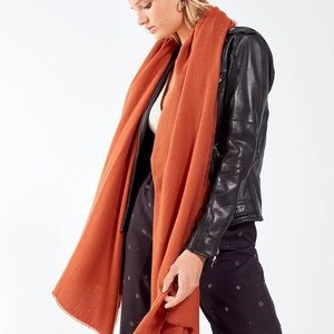 URBAN OUTFITTERS BLANKET SCARF